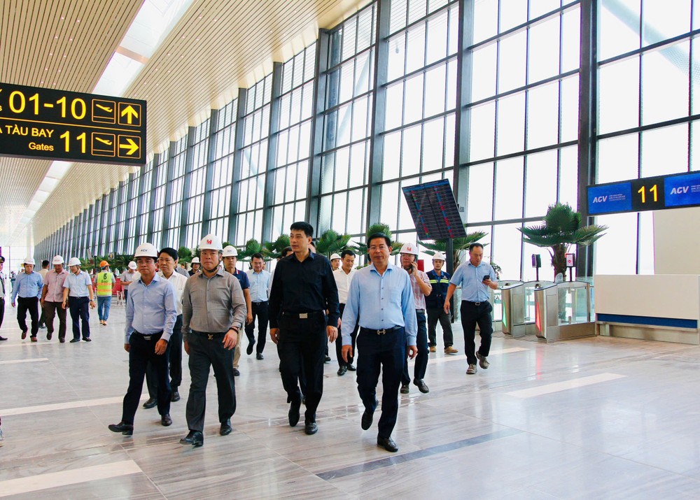 Công trình nhà ga T3 Tân Sơn Nhất được xây dựng mới có công suất 20 triệu hành khách/năm, đáp ứng 7.000 hành khách/giờ cao điểm