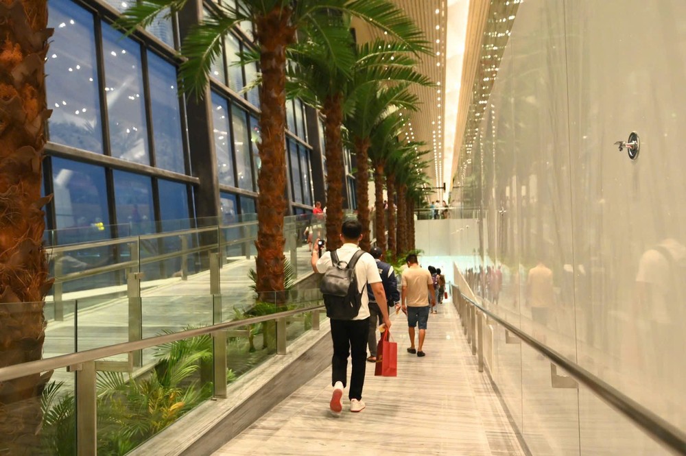Chuyến bay mang số hiệu VN1286 của Hãng hàng không Vietnam Airlines từ Thành phố Hồ Chí Minh đi Vân Đồn đã chính thức cất cánh từ nhà ga hành khách T3 Tân Sơn Nhất