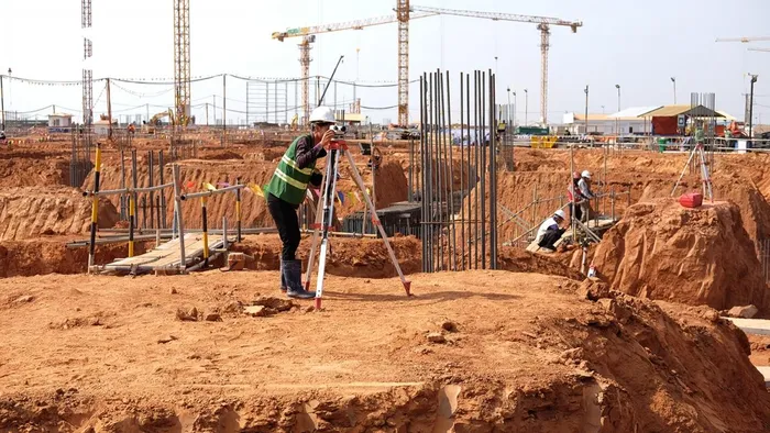 Đến thời điểm hiện tại, tại đường cất hạ cánh, tổng khối lượng đào đất và đắp đất lần lượt đạt 675.000 m3 (27%) và 545.000 m3 (26%), đáp ứng yêu cầu tiến độ đề ra