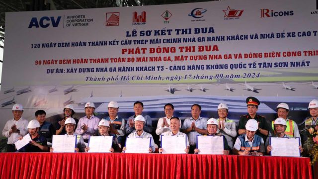 Ga-T3-Tan-Son-Nhat_3