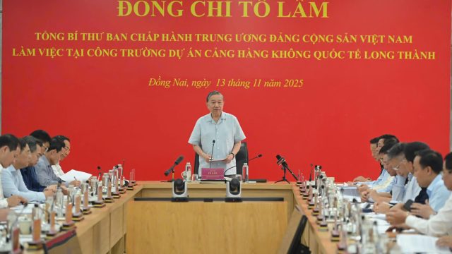 z7219450846001_573dfd66c7c87423bcfc1baf3ab9e222